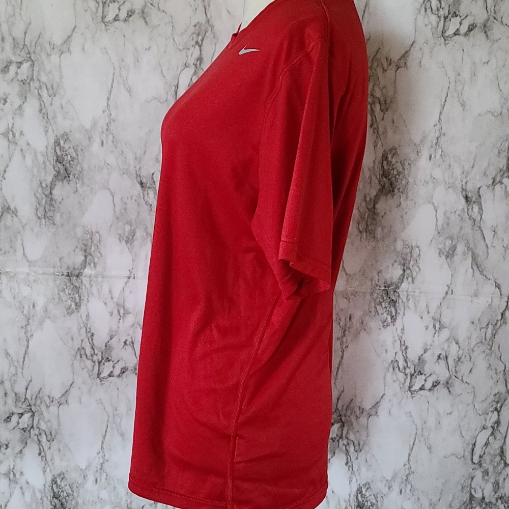 Nike Performance Tee Size Medium - image 4